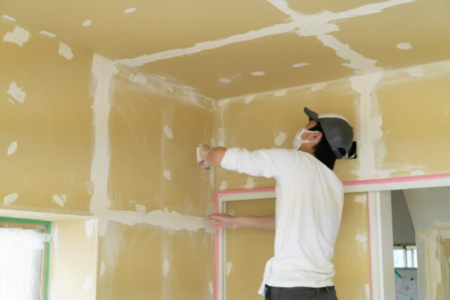 【お部屋の内装】ボードの壁紙仕上と塗装仕上の比較と施工方法の解説